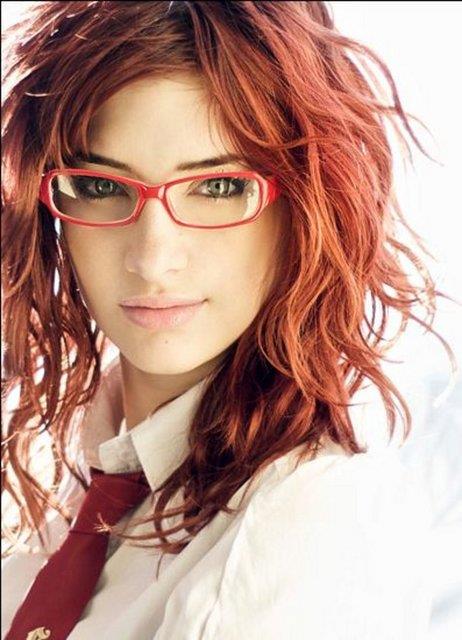 Bu nedenle renkli gzl kiilerde gne gzl kullanm daha nemlidir.