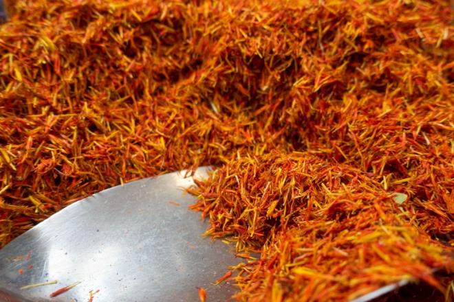 ENERJ SEVYENZ YKSELTR    Sabahlar halsiz mi hissediyorsunuz? Bu salkl iecek vcudunuza enerji ykleyebilir. Islatlm chia tohumlar, vcut iin bir su deposu oluturarak arlklarnn 12 katna kadar su emebilir.