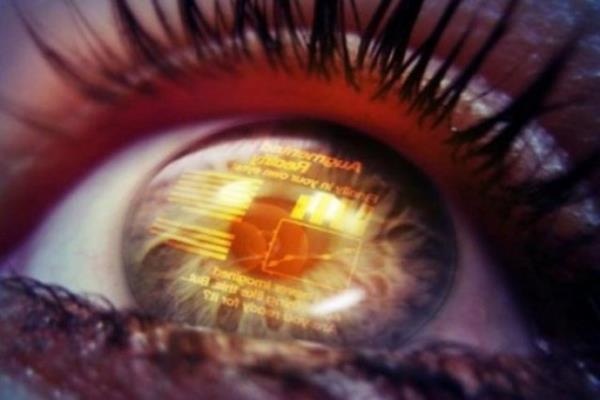 Bir gn erkek, bir gn kadn olabilecekler... Ekstra kollar, yaayacamz tuhaf yeni yaam alanlarna uyum salamak iin kullanlacak ve yeni insan, bugnn insan iin ok tuhaf grnecek" diyor. (Discovery News)