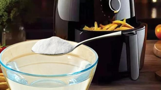 Piyasadaki airfryer modelleri, farkl markalarn tasarm zelliklerine bal olarak deiiklik gsterir. Cihaznz temizlerken, retici tarafndan salanan kullanm klavuzunu takip etmek, en uygun temizlik yntemlerini uygulamanza olanak tanr. Temelde, airfryer piirme sepetleri ve ya toplama alanlar gibi blmlerin nasl temizlenecei konusunda genel ipular aryorsanz, bu makalede yer alan nerilerimiz iinize yarayacak. te airfryer temizlii hakknda bilmeniz gerekenler!