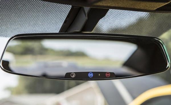 <p><b>3. CHEVROLET CAMARO </b></p>  erevesiz dikiz aynas