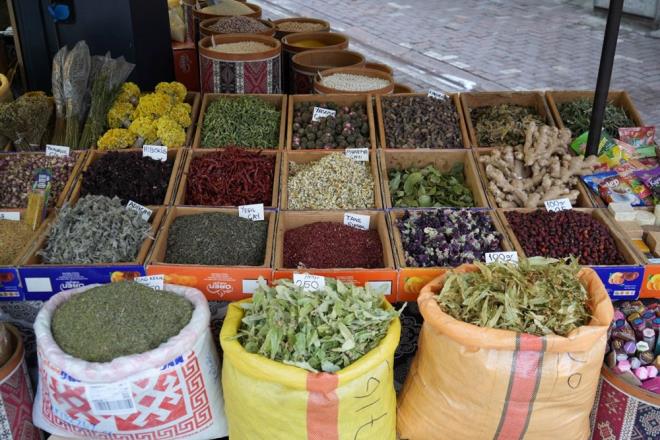 K aylarnn vazgeilmez ieceklerinden olan hlamur, bu yl geen seneye oranla daha az bulunuyor.