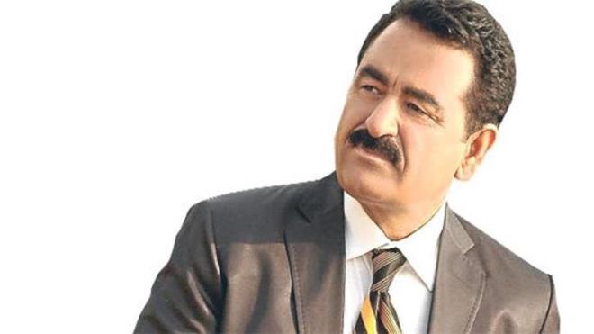 Bu szler akllara, sanatnn bir sredir ks olduu kz Dilan tak' getirdi. tak'n bu szleri duyduunda, babasna iyiden iyiye gnl koyabilecei dnlmeye baland.