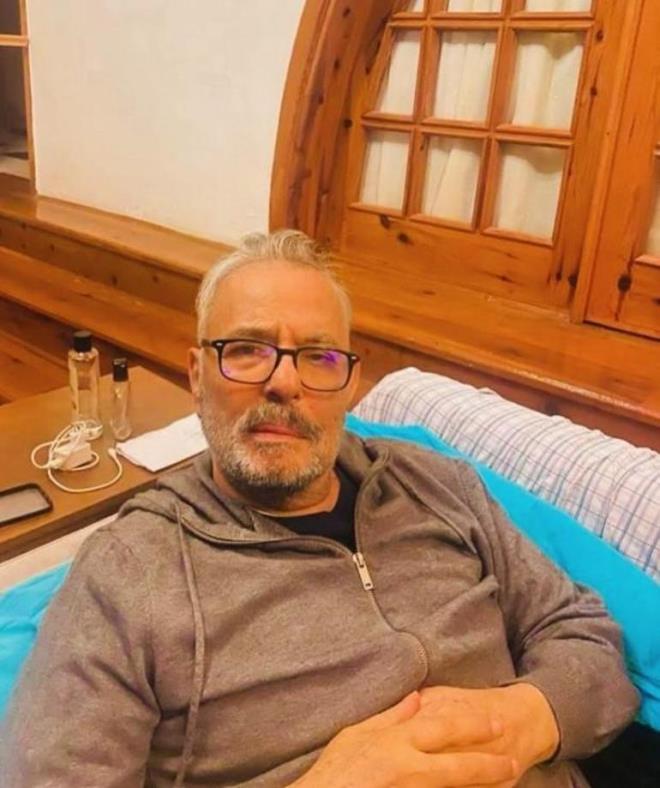 FERD TAYFUR'UN SON SALIK DURUMU NASIL?<p>    Usta sanatnn hem yeeni hem de basn danman olan irin Gzalc, Ferdi Tayfur'un son salk durumunu sosyal medya hesabndan aklad.<p>Gzalc, u szleri paylat:<p>    ''Sayn Ferdi Tayfur'un ameliyat baarl bir ekilde gemitir. Salk durumu u an iin iyi olup, kontrol altnda tutulmaya devam edilecektir''