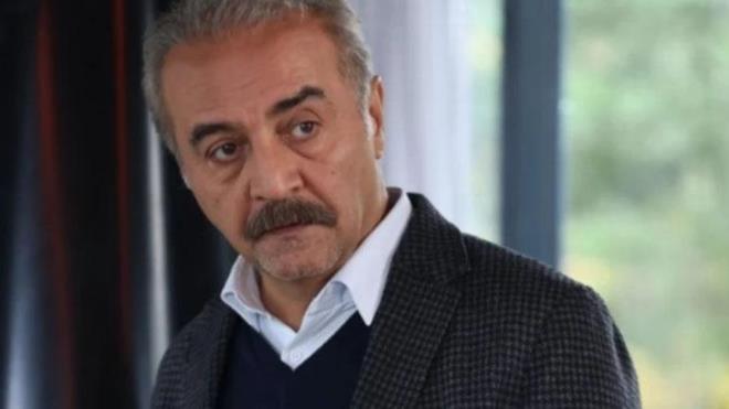 Ylmaz Erdoan'n kaleme ald nci Taneleri dizisiyle ilgili ortaya atlan iddia magazin gndemine bomba gibi dt. Yapmc Frat Erez telefon ile baland programda nci Taneleri'nin kendi projesinden alnt olduu iddiasnda bulundu.