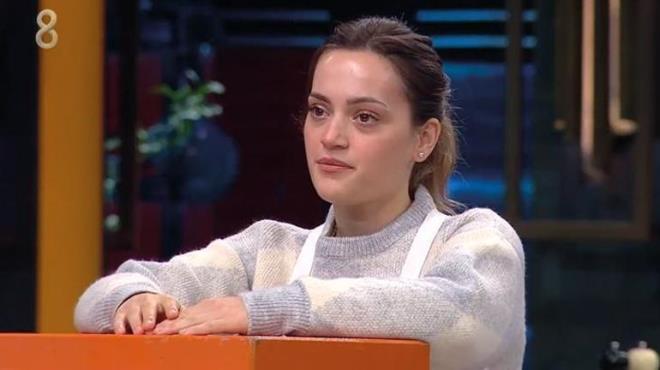 Eda, "Yaptm tabaklardan grn olarak memnunum. Biraz daha bir ey eklemek istiyorum vaktim yetmiyor, onu iyi ayarlamam gerekiyor. Hala mutluyum, sizin karnza gzel yemek karmak beni tatmin ediyor. Daha da gzelini karmay dnyorum." ifadelerini kulland.