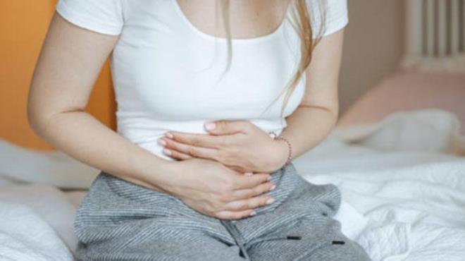 Barsaklarn dzgn almamas, yani barsak tembellii ve kabzlk, eitli nedenlerle ortaya kabilir. zellikle gnde yeterli miktarda su iilmediinde barsak hareketleri yavalar ve dk sertleir. Ayrca fiziksel aktivite barsak hareketlerini hzlandrr. Ancak hareketsiz bir yaam tarz barsaklar tembelletirir.