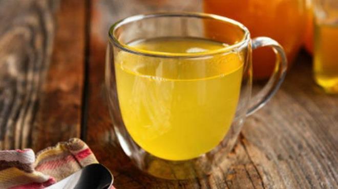 Uzmanlarn tavsiye ettii barsak temizliini salamak iin 2 kak elma sirkesine 2 kak bal ekleyebilirsiniz. Bal iyice eriyene kadar kartrabilirsiniz. Bu karm 5 gn boyunca tketmeye devam edebilirsiniz. Bu besinlerden birine alerjiniz varsa, doktora danmadan tketmemelisiniz.