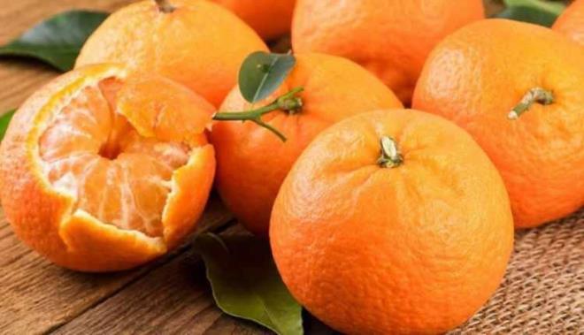 Zengin bir k meyvesi olan mandalinann baklk sistemini destekleyici ayn zamanda antioksidanlar asndan insan salna iyi gelen birok faydas bulunuyor.