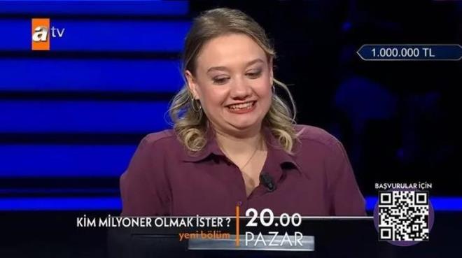 Ecesu rker Kimdir?<p>    Ecesu rker, 25 yanda ve Bilkent niversitesi Psikoloji Blm mezunu. Yarmadaki bilgi birikimi ve stratejik yaklamyla dikkat eken rker, bu hafta Kim Milyoner Olmak ster'deki baarsyla adndan sz ettirdi. Zorlu sorular doru yantlayarak 1 milyon TL'lik dl iin byk bir frsat yakalayan rker, izleyicilerin ilgi oda haline geldi.