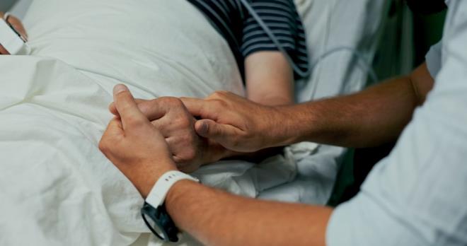 Kanser dnya genelinde sk grlen ve erken tehis edilemediinde hayati risk tayan ciddi bir hastalk. Kanser, hcrelerin anormal ve kontrolsz bir ekilde byyerek vcut dokusunu tahrip ettii hastalktr.