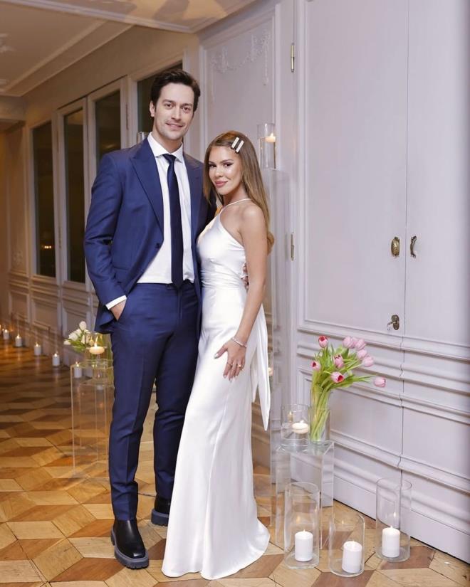 Merve Dinkol'a getiimiz temmuz aynda talya'da evlenme teklifi eden Feyyaz erifolu'ndan gzel haber geldi.