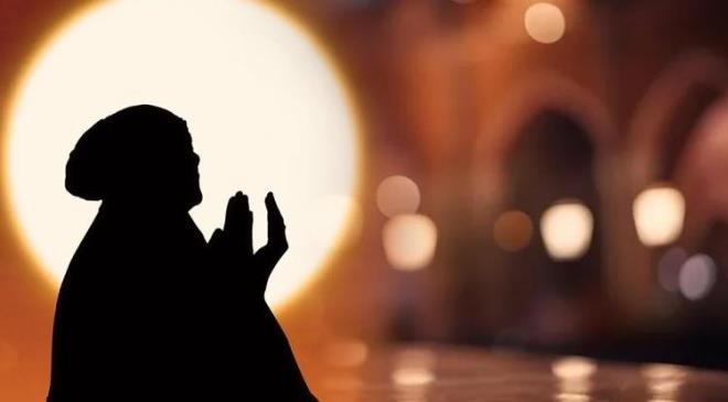 slam alemi iin nemli bir yer edinen  aylardan, recep aynn ilk perembe gnn cumaya balayan gece idrak edilen Regaip Kandili'nde dostlarnz ve ailenize gzel mesajlar gnderebilirsiniz. Peki, en gzel kandil mesajlar nelerdir? Regaip kandilinde atlacak en gzel mesajlar nelerdir? 2025 en iyi Regaip Kandili mesajlar...