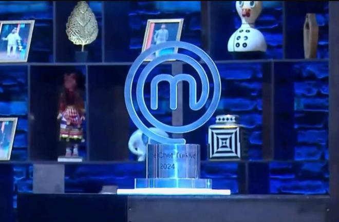 MASTERCHEF FNAL NE ZAMAN?     Yaymlanan fragmanda MasterChef 2024 yeni blm ve final tarihi akland. Ekran macerasna ylba tatili nedeniyle ara veren MasterChef 9 Ocak 2025'de kald yerden devam edecek.