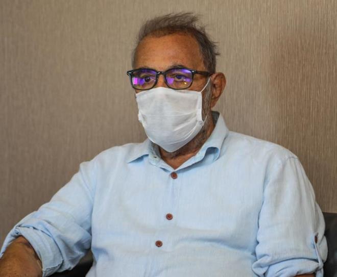 Tayfur'un arklarnn dijital platformlarda yaymlanmas ya da dizi ve filmlerde kullanlmasndan elde edilecek gelirler, yasal varisleri arasnda datlacak.<br>  TUE TAYFUR LE ARASI BOZUKTU  <p>  Ferdi Tayfur ile kz Tue Tayfur, yaz aylarnda yaadklar bir anlamazlk nedeniyle mahkemelik olmutu. Aralarndaki soyad sorunu yznden Tayfur, kznn dnne katlmama karar alm ve ilk torununu grmek iin bile gitmemiti.