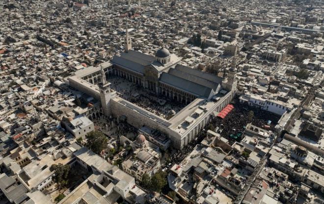 kinci nemli onarm ise Osmanl Sultan II. Abdlhamid devrinde 1894'teki byk yangndan sonra gerekletirilmi ve ierideki stun sralar ile bunlarla ilgisi bulunan mimari blmler ve at stanbul'dan gnderilen ustalar tarafndan yeniden yaplmtr