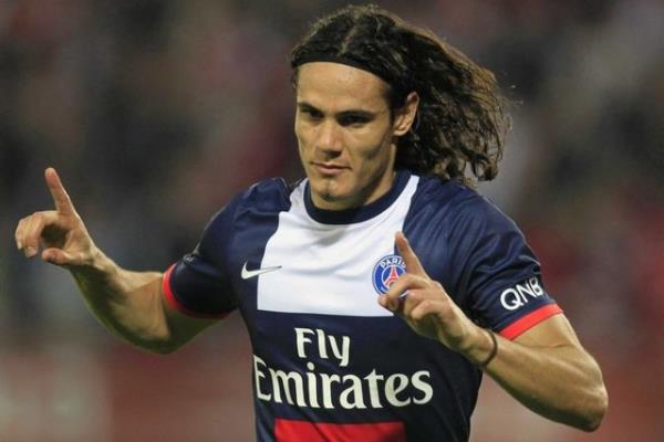 <p><b>E.Cavani </b></p>  nceki Transfer Bedeli: 12 milyon Euro   <p>Son transfer bedeli: 64,5 milyon Euro </p>
