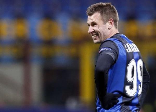 <p><b>A.Cassano </b></p>  nceki Transfer Bedeli: 28,5 milyon Euro   <p>Sonraki Transfer Bedeli: 5,5 milyon Euro </p>