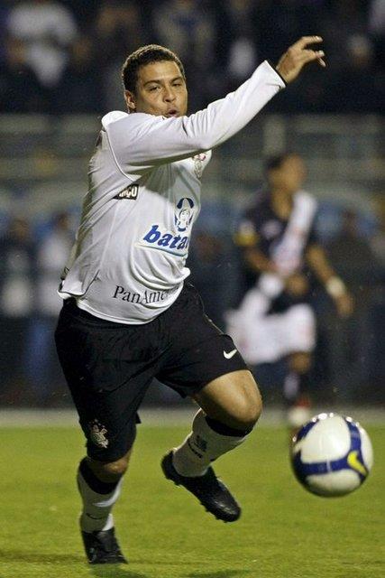 <p><b>Ronaldo </b></p>  Zarar eden kulp: Real Madrid   <p>Gittii kulp: Milan </p>  Zarar: 37,5 milyon Euro