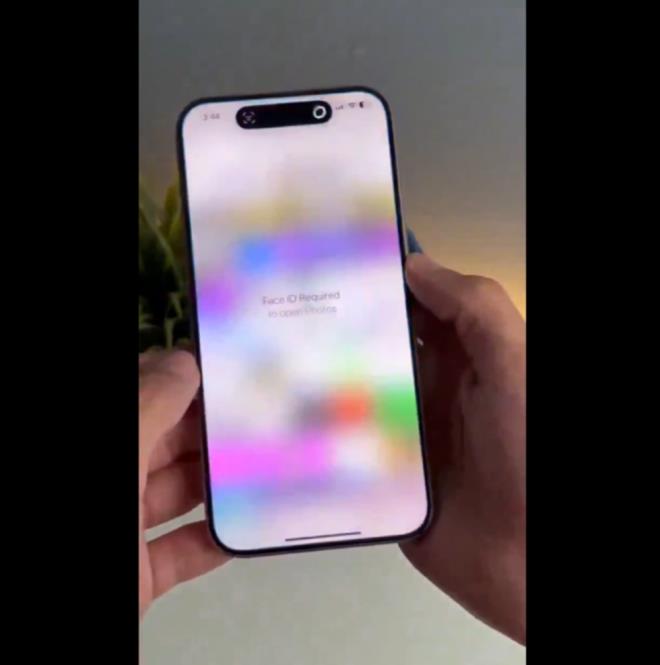 4- Uygulamalar Face ID ile kilitleme    Uygulamalarnz gvende tutmak iin belirli uygulamalar kilitleyerek, bunlara sadece sizin eriebilmenizi salayabilirsiniz. Face ID'yi kendinizi yaplandrabilirsiniz.