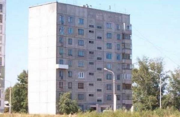 Mhendis ve mimarlarn tasarladklar 'ilgin' ev, i yerleri gibi yaptlar, normalin dnda olunca insanlar etkileyebiliyor.