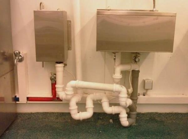 Mhendis ve mimarlarn tasarladklar 'ilgin' ev, i yerleri gibi yaptlar, normalin dnda olunca insanlar etkileyebiliyor.