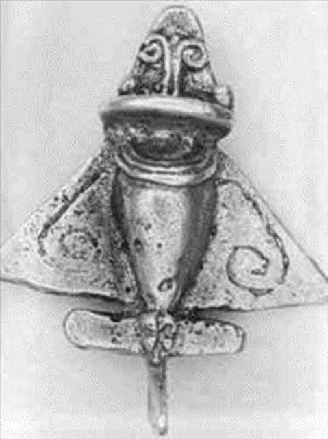 <p><b>Generalin kemer tokas</b></p>  M.S. 300'l yllarda len inli general ou ou'nun mezarnda 1956 ylnda bulunan kemerin tokas, yzde 85 orannda alminyumdan yaplm. Ama doada sadece bileik olarak bulunan alimnyumun dier maddelerden ayrtrlarak tek bir madde olarak kullanlabilmesi ilk kez 19. yzylda mmkn olmutu.