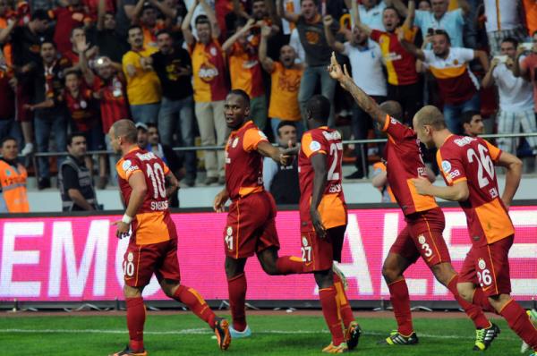 <b>-En az yenildii sezon:</b> 1985-1986 (30 mata namalup)   <p><b>-En ok yenildii sezon:</b> 2010-2011 (34 mata 16 yenilgi)</p>