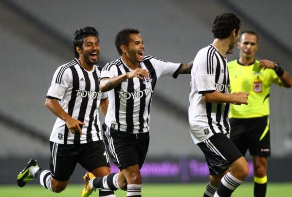 <p><b>-En ok berabere kald sezon: </b> 1975-1976 (30 mata 17 beraberlik</p>  <b> -En az berabere kald sezon:</b> 1995-1996 (34 mata 3 beraberlik)