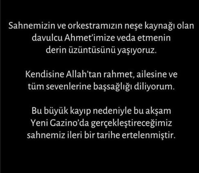 'MEKANIN CENNET OLSUN'    brahim Tatlses, uzun sredir beraber alt ekip arkada davulcu Ahmet zgi'nin lm haberini Instagram'dan takipileriyle paylat.''Sahnemizin ve orkestramzn nee kayna davulcu Ahmet?imize veda etmenin tarifsiz hzn iindeyim. Her zaman hatralarmzda yaayacak. Meknn cennet olsun, Ahmet?im...'' mesajn yazan nl trkc acsn sevenleriyle paylat.<p>''Sahnemizin ve orkestramzn nee kayna davulcu Ahmet?imize veda etmenin tarifsiz hzn iindeyim. Her zaman hatralarmzda yaayacak. Meknn cennet olsun, Ahmet?im...'' mesajn yazan nl trkc acsn sevenleriyle paylat.