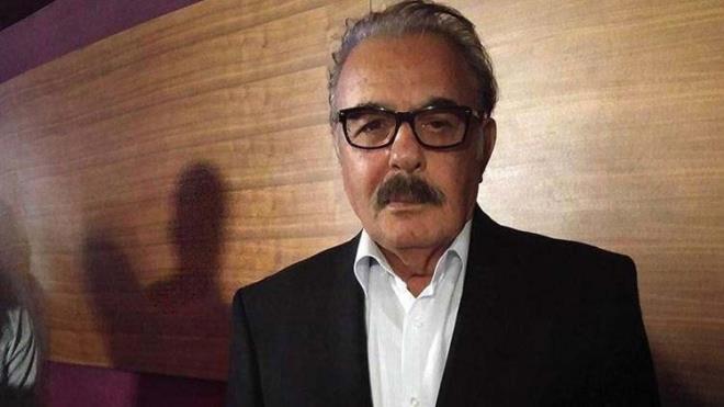 "HEP EKSK YAADI"  <p>  Ne zaman bir okulun nnden gese ok ilenirdi, okuyamad iin. retmenim olmad, baba diyemediim iin hep eksik yaadm derdi. Byle okuryazar olmayan bir adam yllar sonra sevenlerinin retmeni oldu. Baba eksiklii yaayan o adam, herkesin Ferdi babas oldu.