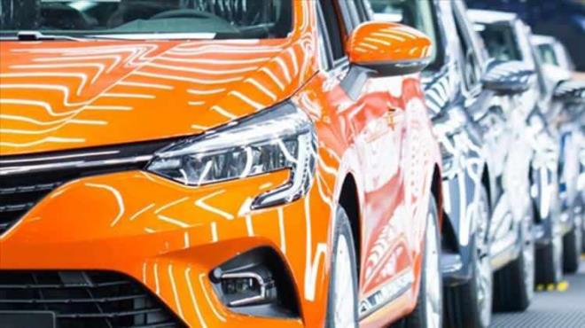 Ara segmentleri de sat hzn etkiliyor. C ve B segmentindeki kk ve orta boy aralar, gnlk kullanm iin ideal olmalar ve daha uygun fiyatl olmalar nedeniyle daha hzl satlyor. Bu segmentteki aralar ortalama 47 gnde yeni sahiplerine kavuuyor.<p>    D ve E segmentindeki daha byk ve lks aralar ise srasyla 61 ve 74 gnde satlyor.