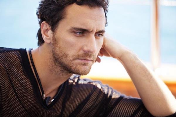 sezonun merakla beklenen projesi "Firuze", SHOW TV ekrannn vazgeilmezlerinden biri olacak.