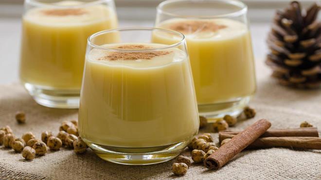 Kemik Salna Faydaldr: Kalsiyum ve fosfor ierii sayesinde kemik ve di saln korumaya yardmc olur. zellikle byme andaki ocuklar ve yallar iin faydaldr.