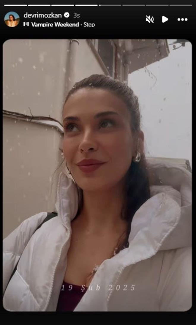 DEVRM ZKAN    Son dnemde zel hayatyla gndemden dmeyen Devrim zkan da kar mutluluunu byle paylat.