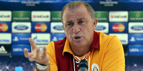 <p><b>"TERM YNE GALATASARAY'A GELEBLR"</b></p>    Ergun Grsoy, Fatih Terim'in grevden ayrlmasyla ilgili olarak, "Her iki taraf da byle bir ayrln gnlden istiyordu; ama zerinde durmuyordu.