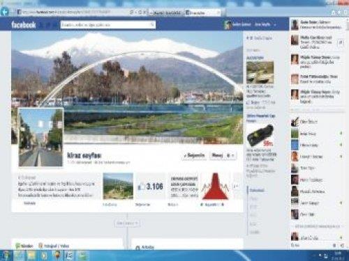 Arkadalarnz bir bir evlenmeye veya sevgili bulmaya baladysa, onlarla siz de karlamsnzdr. Listenin yedinci srasnda sevgilisi veya eiyle ortak Facebook hesab kullananlar yer alyor. nsan kendine "Acaba di frasn da ortak kullanyorlar m" diye sormadan edemiyor.