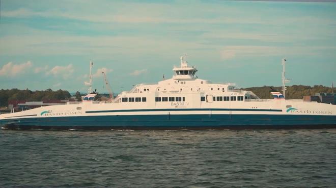 TRK MHENDSLNN MZASI    Bakan Uralolu, Trkiye'nin srdrlebilir ve yeil denizcilik hedeflerine vurgu yaparak, ?Daha az yakt tketen, doay koruyan ve enerji verimliliini artran gemilerle dnya denizlerinde Trk mhendisliinin imzasn gryoruz.? dedi.