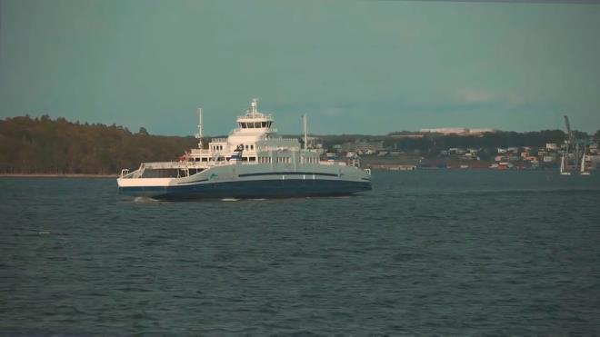 "TRKYE HEDEFLERE HIZLA LERLYOR"    Son olarak yeil dnm ve evre dostu ulam politikalarna dikkat eken Bakan Uralolu, ?Denizcilikte gelecein teknolojilerini yakndan takip ederek, lkemizin deniz tamaclndaki gcn her geen gn artryoruz. Trkiye, srdrlebilir denizcilik hedeflerine hzla ilerliyor.? dedi.