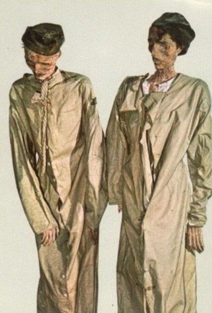 talya'nn Palermo kentinde bulunan Kapuin Manastr'nn altnda bulunan 500 yllk mezarlkta muhafaza edilen 8 bini akn mumya, her yl onbinlerce turisti manastra ekiyor. Mumyalarn en eskileri 16. yzyldan kalma.