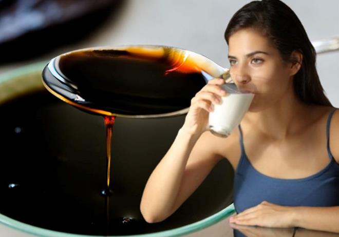 Stnze pekmez eklemek, genel salnz artrabilecek ok sayda fayda sunarak dntrc bir salk uygulamas olabilir. Pekmezi stle birletirmek, sadece lezzetli olmakla kalmayp ayn zamanda genel sala doal bir destek salayan eski bir aredir.