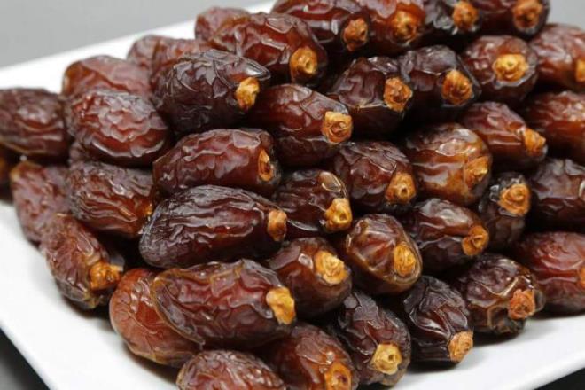 Filistin topraklarnda yetien Kuds hurmas, doyurucu zellii ve tarifsiz tad ile her zaman tketilmesi ve faydalarndan istifade edilmesi gereken meyvelerdendir.