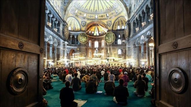 BAYRAM TATL 9 GN OLUR MU?    30 Mart 2025 Pazar gn balayan Ramazan Bayram 1 Nisan'da sona erecek.    Ramazan Bayram'nn bu yl hafta sonuna denk gelmesi nedeniyle hkmet tarafndan 9 gnlk tatil ilan yaplmas beklenmiyor.    Hkmet tarafnda yeni bir karar alnmazsa bu yl bayram tatili yalnzca 3 gn olacak.