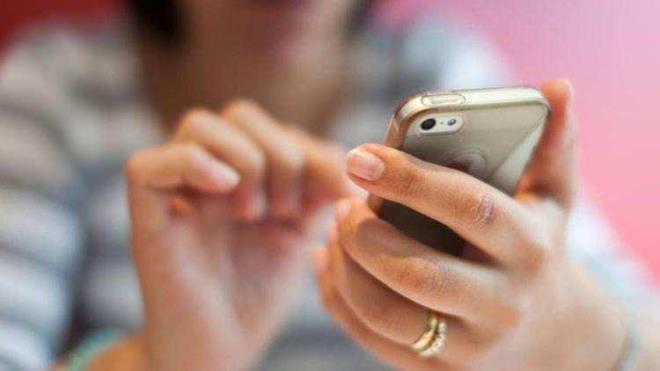 KoSpy isimli bu casus program, ykl olduu cihazn SMS aramalarna, arama gemiine, kiisel verilerine ve konum bilgilerine eriebiliyor.