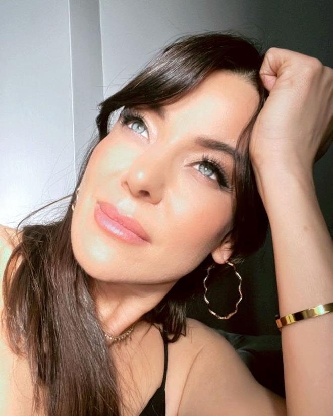 2007 ylnda Var Msn Yok Musun yarma ile adn duyuran Nursel Ergin, uzun sredir Gelinim Mutfakta adl yemek programn sunuyordu. Programdan ani bir ekilde ayrlan Ergin, uzun sredir gzlerden uzakt.    Getiimiz haftalarda Nursel Ergin'in 8 ay boyunca meme ve rahim kanseri ile mcadele ettii ortaya kmt.