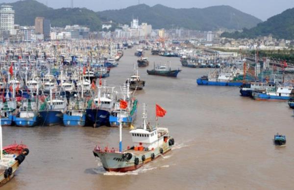 in'in gneydousu Fitov tayfununun etkisi altna girdi.