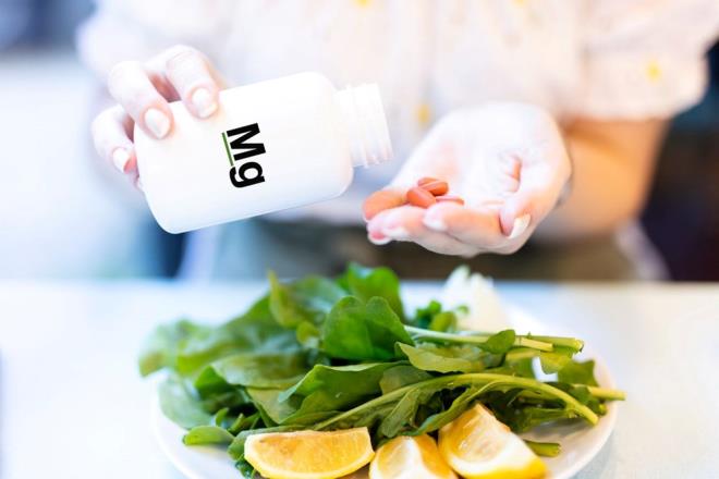 Vcuttaki mikronutrient eksiklii yorgunluk, kanama, sa dklmesi ve grme bozukluu gibi ciddi semptomlarla kendini gsterir. Ve eksiklik uzun sre tedavi edilmezse anemi, raitizm, iskorbt ve krlk gibi ciddi hastalklara yol aabilir.