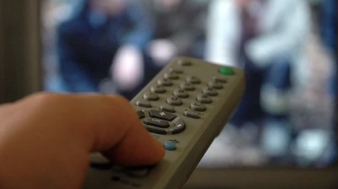 layda Alian, Alp Navruz ve Aya Bingl gibi dikkat eken isimlerin barollerini paylat dizi, reytinglerde istenilen baary yakalayamaynca final karar ald.