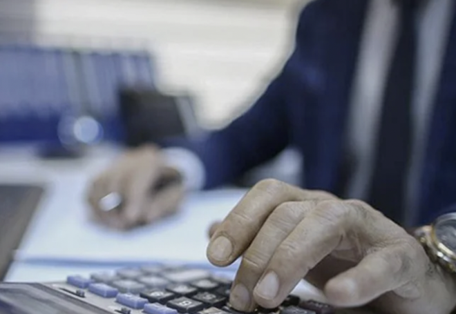 ALIMA SSTEM DEYOR MU?  Bebei olan annelerin 'Home-ofis' sistemi ile almasn tevik edilmesi ve memur babalara verilen 10 gnlk doum izninin ii babalara da 10 gn olarak uygulanmas gibi balklar Nfus Politikalar Kurulunda gndeme gelecek.