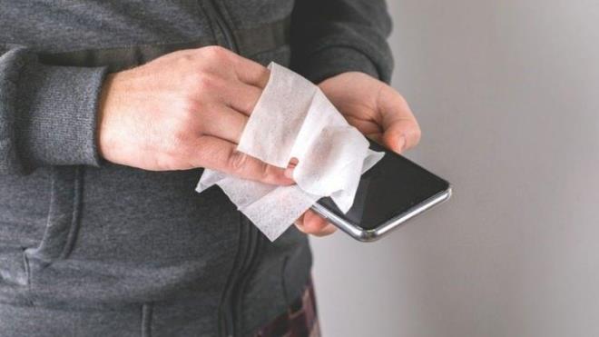 Her an elimizden olarak byk bir kolaylk salayan slak mendiller son yllarda sat rekorlar kryor.